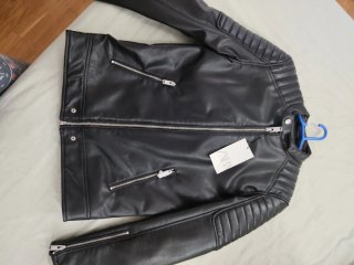 Chaqueta Piel Sintética Negra Zara