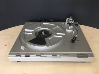 Tocadiscos Technics SL-D3