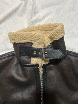 Chaleco Zara Efecto Piel Talla XS