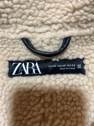Chaleco Zara Efecto Piel Talla XS