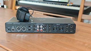 Behringer UMC404HD | Como Nueva + Cable Ugreen 3m