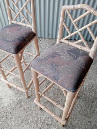 2 Taburetes Chippendale de Madera