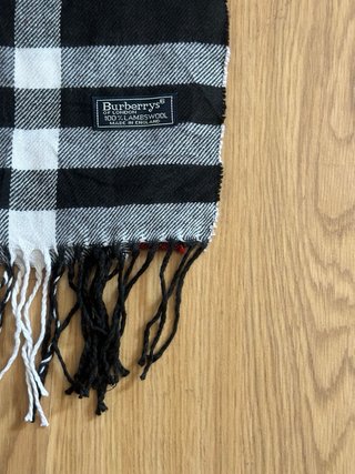 Burberry Check Scarf | Timeless Luxury & Iconic De