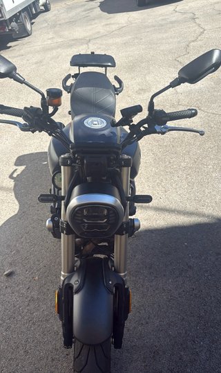 VOGE 525AC Moto Naked Negra/Plateada