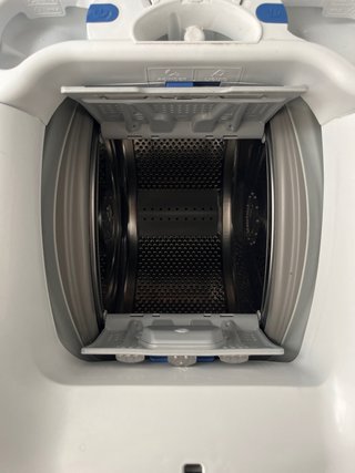 Lavatrice Electrolux a carica dall'alto