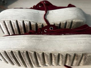 Zapatos Victoria plataforma rojos/granate
