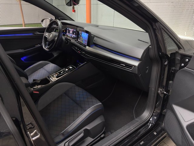 Volkswagen Golf 8 R