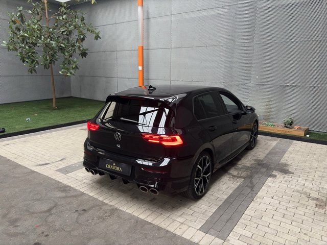 Volkswagen Golf 8 R