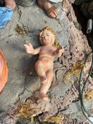 Bambinello statuetta