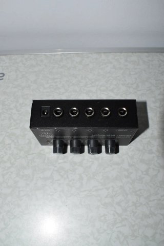 Amplificador de Auriculares Behringer HA400