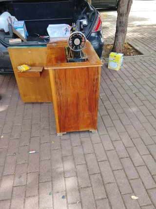 Máquina de coser Singer antigua