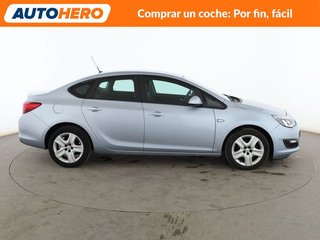 Opel Astra 1.4 Turbo Selective