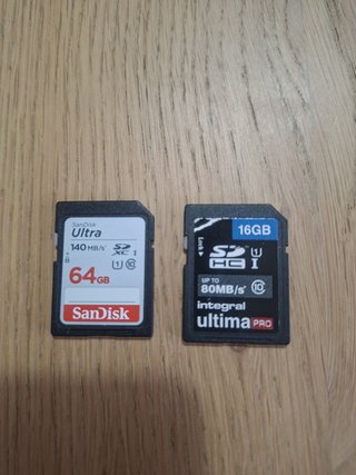Cámara Réflex Canon EOS 200D con Accesorios