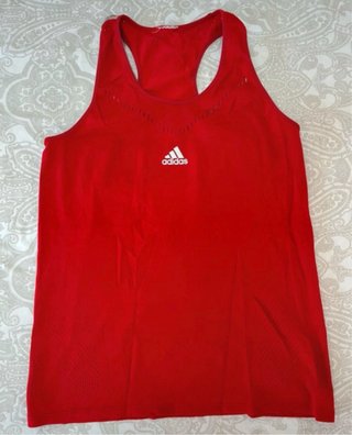 Camiseta de deporte Adidas roja