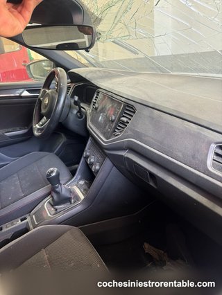 VW T-Roc 2021 · 120.000 km · Golpe · Chasis OK