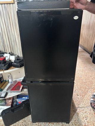 Nevera pequeña compacta