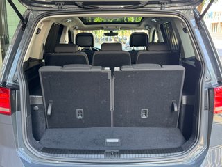 Volkswagen Touran 1.5TSI 150cv DSG *7 PLAZAS*