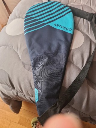Raqueta con su funda