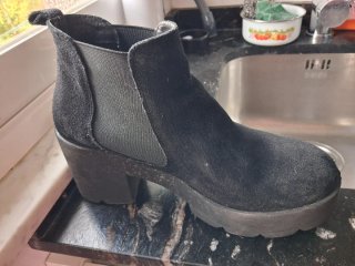 Botines negros de ante con plataforma