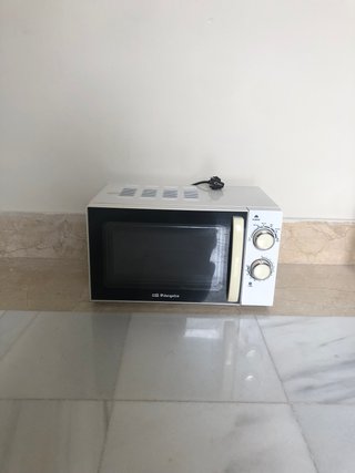 Microondas Orbegozo Blanco