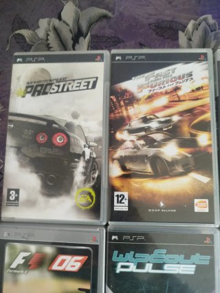 Lotto di 10 videogiochi PSP