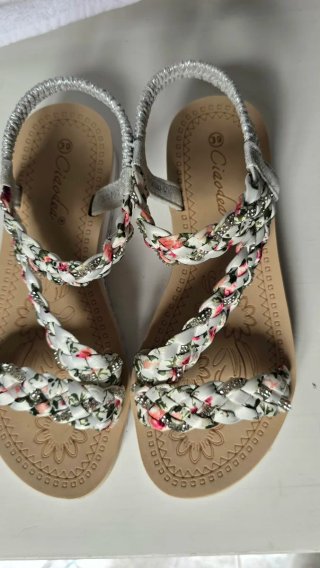 Sandalias Ciaodea Talla 39 Flores Trenzadas