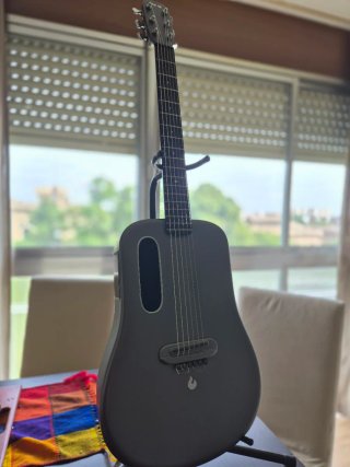 Guitarra electroacústica Lava me 3