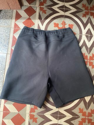Pantalón Corto Nike Tech Fleece