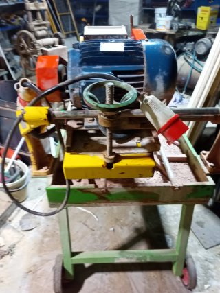 Máquina de corte para piedra y hormigón trifásica