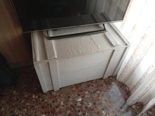 Baúl de madera antiguo blanco