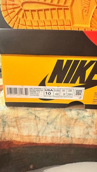 Nike Air Jordan 1 High Taxi