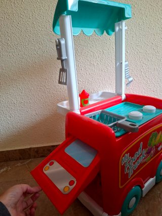 Food Truck de Juguete con Accesorios