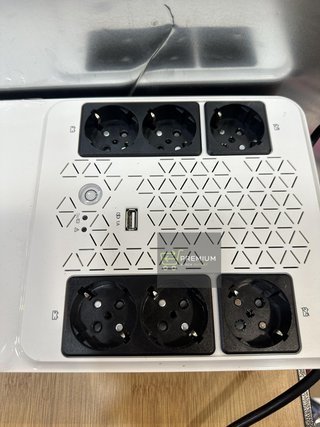 Legrand Keor 310084 - Inversor multiplug