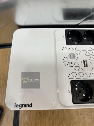Legrand Keor 310084 - Inversor multiplug
