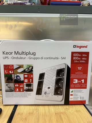 Legrand Keor 310084 - Inversor multiplug