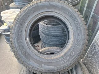 225 75 R16 Bridgestone - 1 neumático sin uso