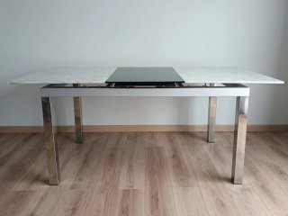 Mesa Extensible de Cristal y Metal