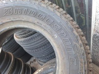 225 75 R16 Bridgestone - 1 neumático sin uso