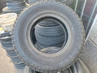 225 75 R16 Bridgestone - 1 neumático sin uso
