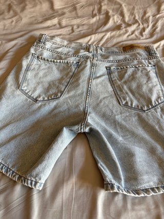 Bermuda vaquera rota - Talla 42/44 (cintura 84cm)
