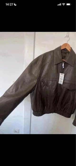 Chaqueta efecto piel.