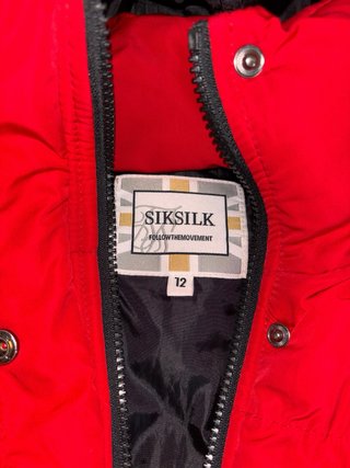 Abrigo Plumas SikSilk Rojo