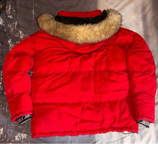 Abrigo Plumas SikSilk Rojo