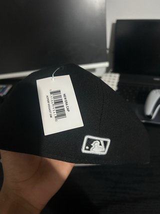 Gorra Supreme x New Era 59FIFTY Negra