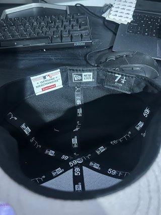 Gorra Supreme x New Era 59FIFTY Negra
