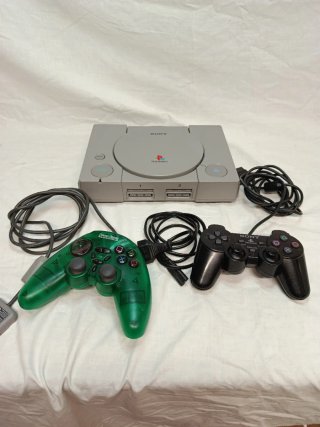 Console Sony PlayStation 1 completa