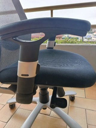 Silla Ergonómica Oficina herpesa Negra