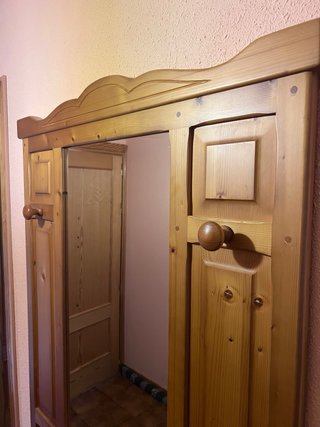 Mueble recibidor de madera