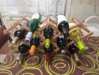 Botellero de madera plegable