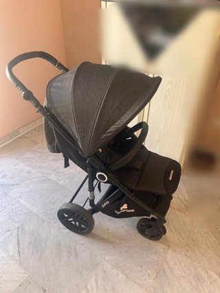 Silla de paseo Kikkaboo negra